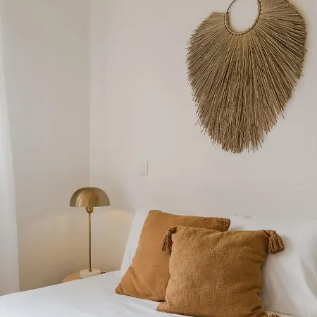 Апартаменты Casa Boma - Brighting With Spacious Terrace - Alvalade Iii Лиссабон