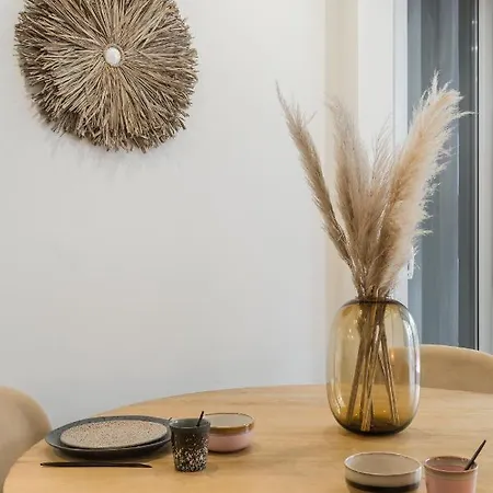 Апартаменты Casa Boma - Brighting With Spacious Terrace - Alvalade Iii Лиссабон