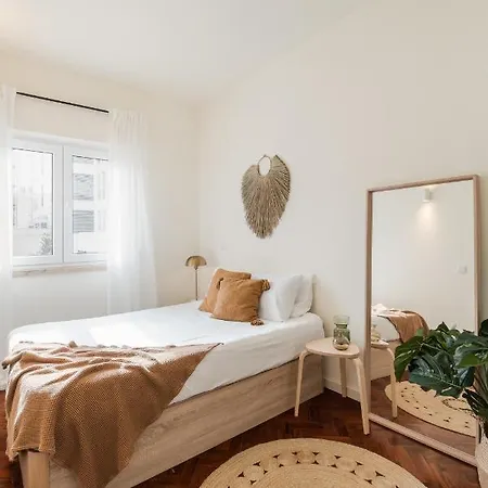 Casa Boma - Brighting With Spacious Terrace - Alvalade Iii 아파트 *