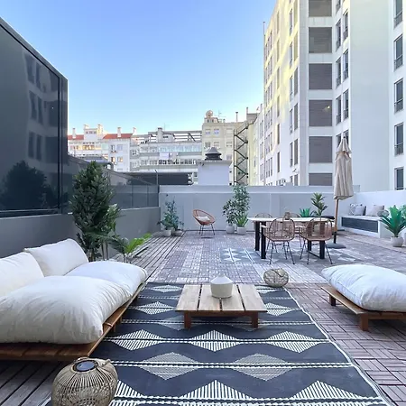 Apartment Casa Boma - Brighting With Spacious Terrace - Alvalade Iii